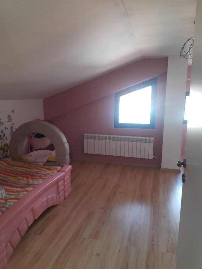 Apartament 3 Camere Râmnicu Vâlcea Kültér fotó